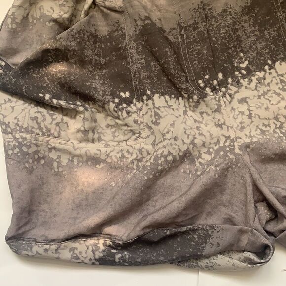 🌟w118 by Walter Baker Adrienne short🌟 - Picture 4 of 10